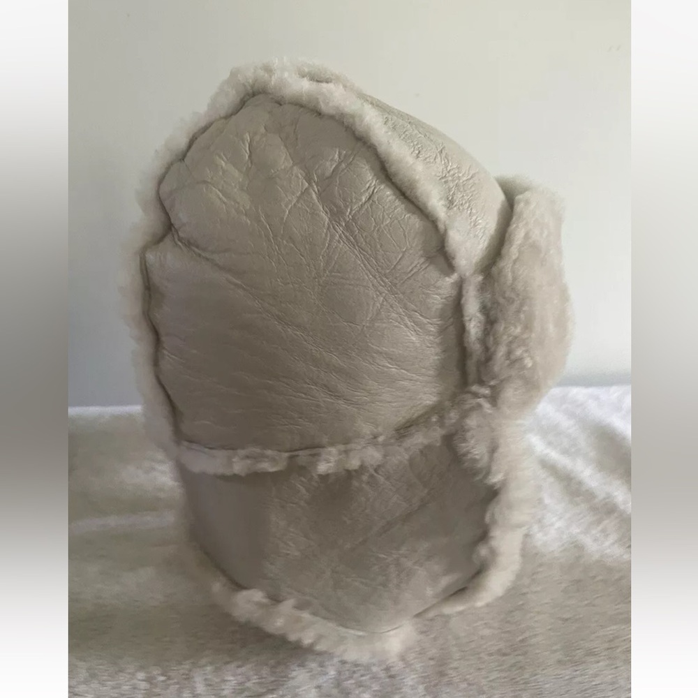 Aldo Beige Faux Leather Earflap Trapper Hat With A Super Soft Lining Size Small - Picture 4 of 7